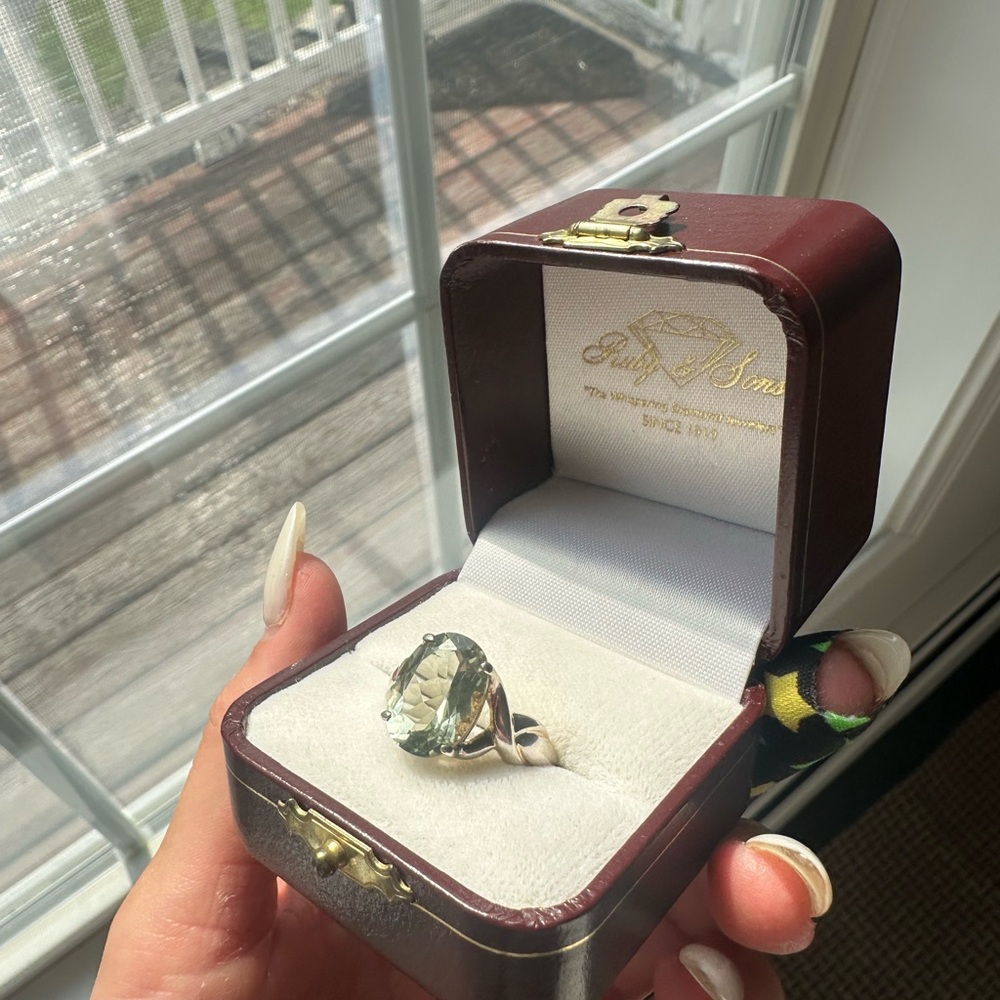 Clear pale blue gem silver ring